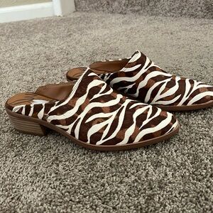 Zodiac brown zebra print mule. NEW with tag. Size 6